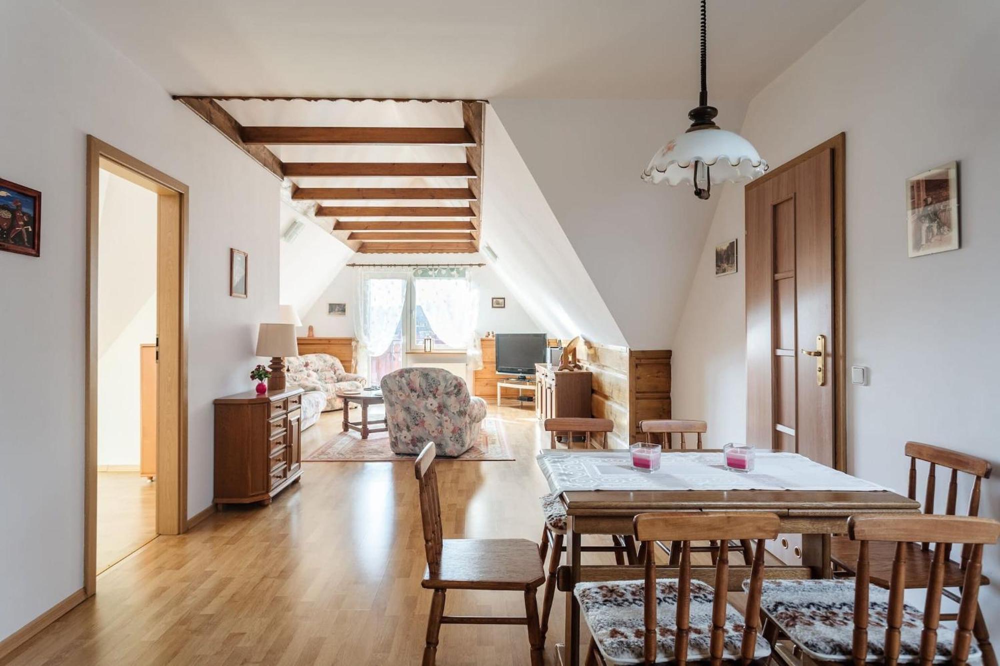 Rent Like Home - Kasprowicza Apartment